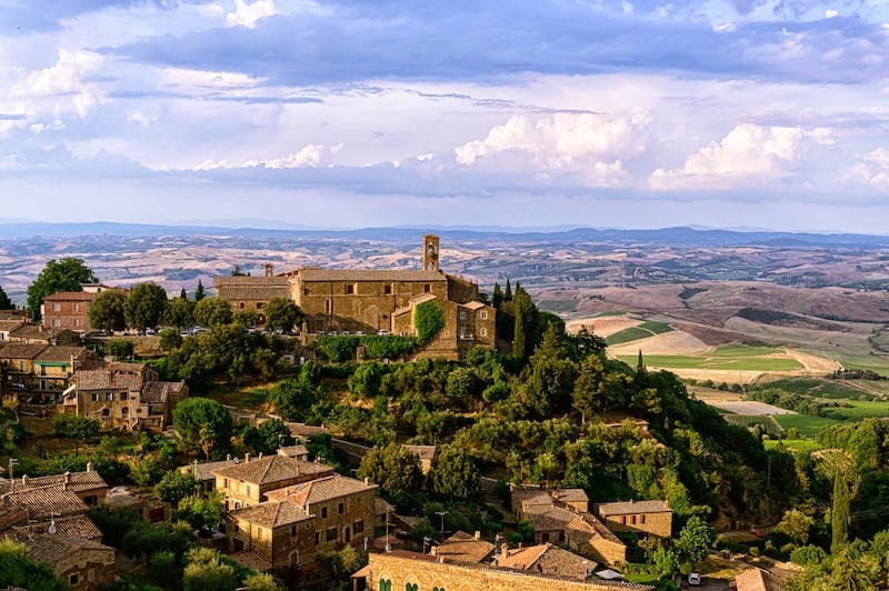 A Guide to Tuscan Wine Country: Here's how to drink —and eat— your way through the region.